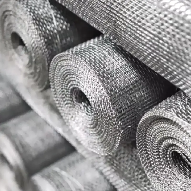 在矿山应用中怎么选不锈钢丝网呢